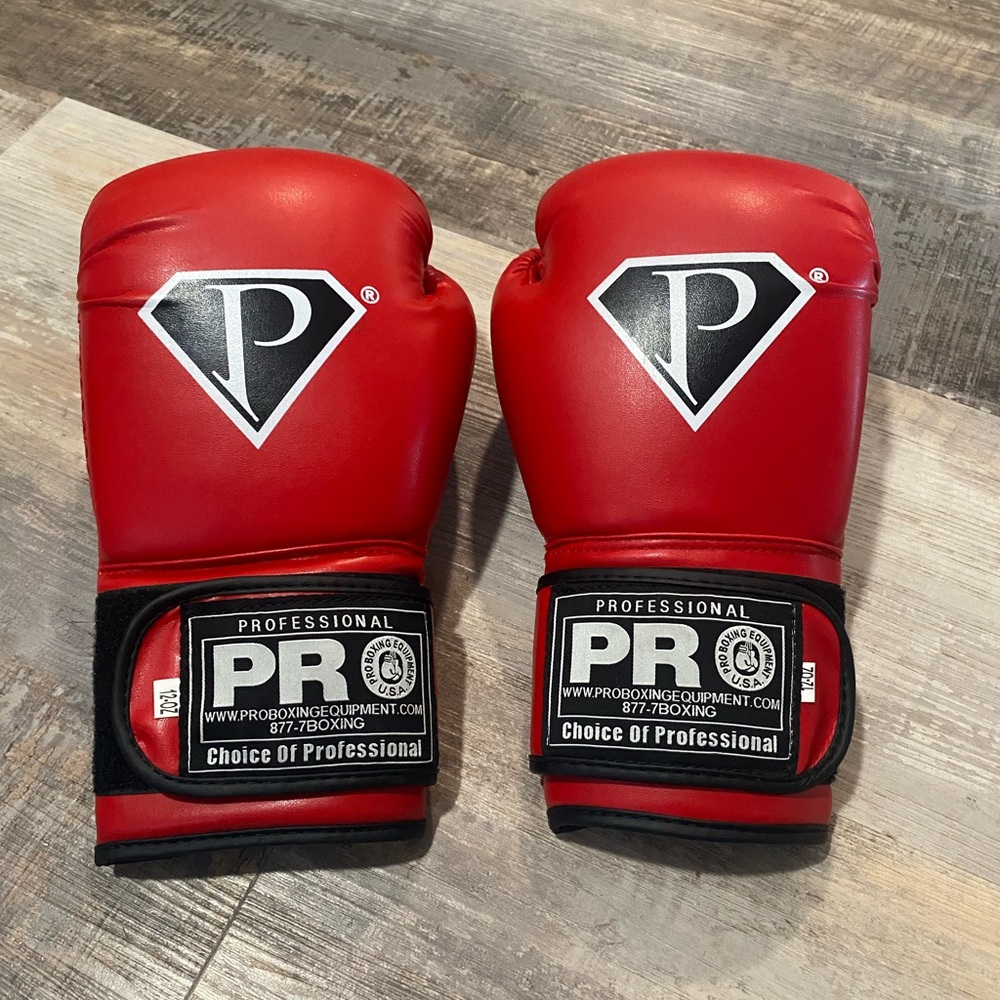 PRO Professional  Boxing Gloves-12 Oz